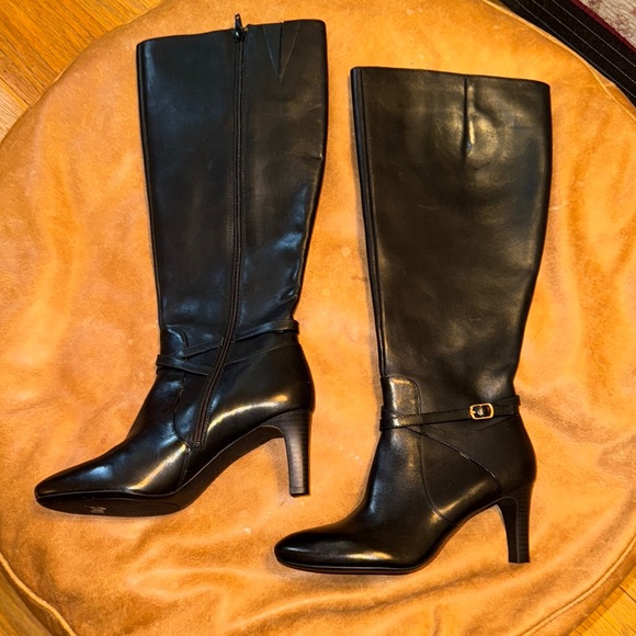 Lauren Ralph Lauren Alberta black high heel Leather Boots New w/o tags size 7.5 - Picture 3 of 5